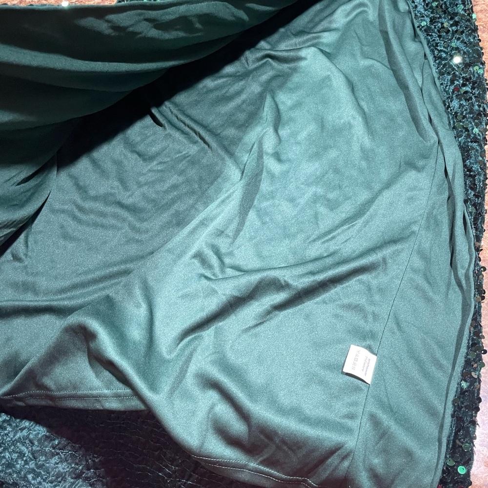 NWT EMERALD GREEN VELVET SEQUIN ONE SHOULDER LARGE DRESS GOWN - Picture 7 of 8
